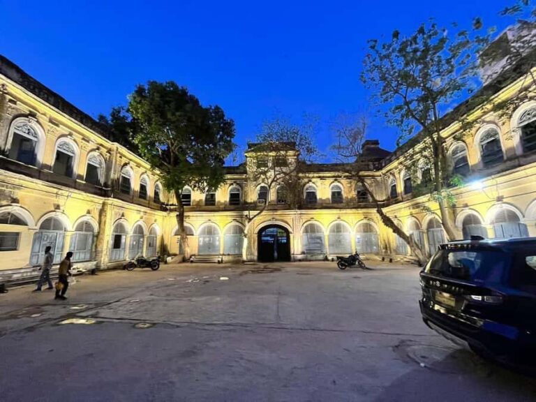 Hyderabad: Private Heritage & History Tour with Lunch - Practical Details and Considerations