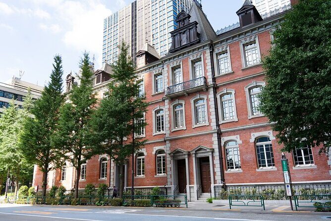 Imperial Palace or Edo Castle Time Trip Learning Walking Tour - Practical Details and Considerations