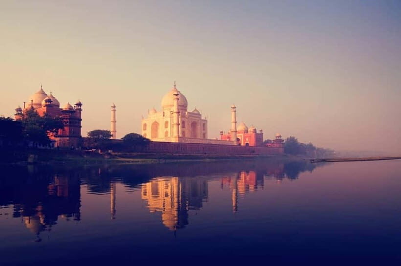 Inside the Taj Mahal - A journey Through Time - Visiting the Taj Mahal