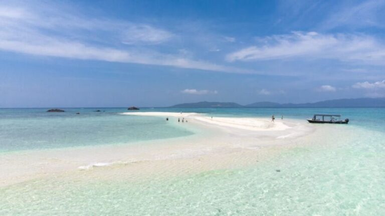 Ishigaki: Phantom Island Snorkeling and Taketomi Sightseeing - The Itinerary Breakdown