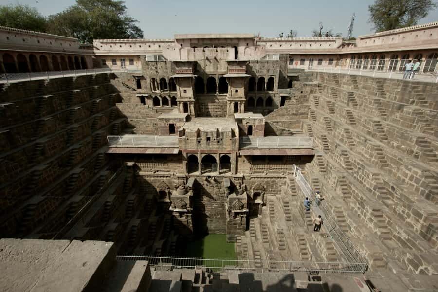 Jaipur: Abhaneri Stepwell and Harshat Mata Temple Tour - Visiting Chand Baori Stepwell