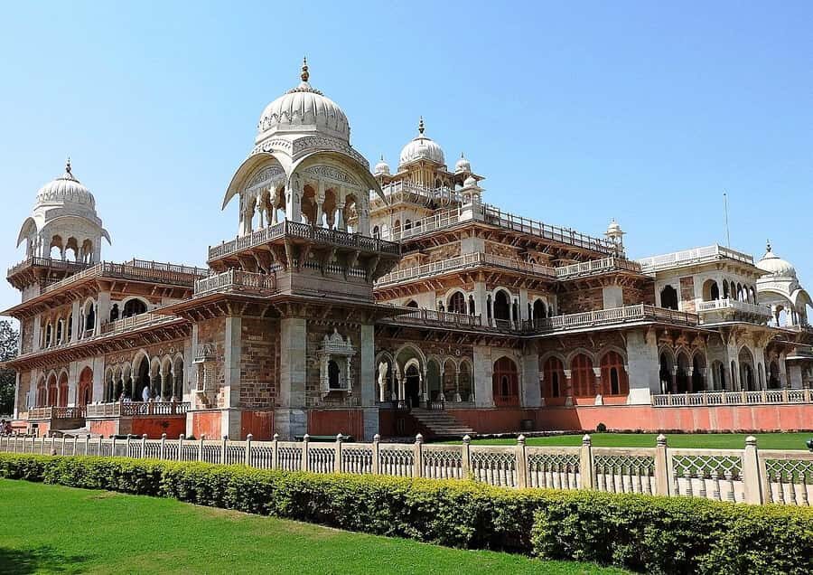 Jaipur: Albert Hall Museum Guided Walking Tour+Entry Ticket - Inside the Museum: A Walk Through Time and Culture