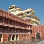 Jaipur: Jantar Mantar & Hawa Mahal Guided Walking Tour - Who Should Consider This Tour?