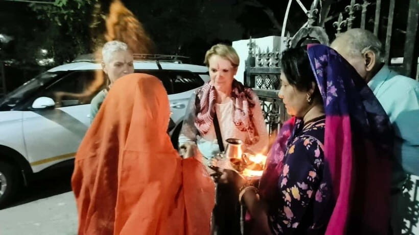 Jaipur: Rajasthani Cooking Class with Family & Star Gazing - The Cooking Experience