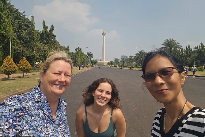 Jakarta Half Day Visit The Monument with Highlight City Tour - What could be improved?