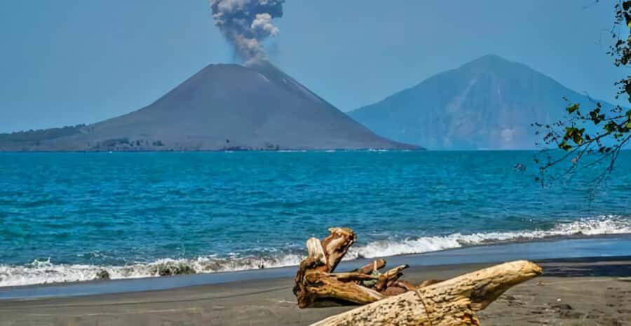 Jakarta: Private Exploring Mount Krakatau Volcano Tour - Why Choose the Jakarta: Private Exploring Mount Krakatau Volcano Tour?