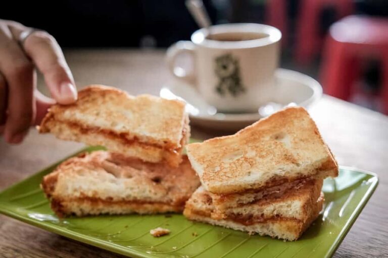 Jakarta: Private Street Food Tour with MRT Transportation - Who Should Consider This Tour?