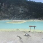 Jakarta Tour: White Crater, Pinisi Resto , Tea plantation - Lunch at Pinisi Resto: Dining with a View and a Twist