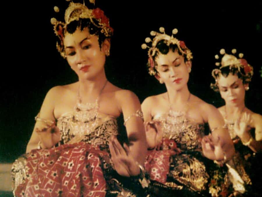 Javanese Dance Workshop with Kraton Palace Dancer - The Setting and Atmosphere