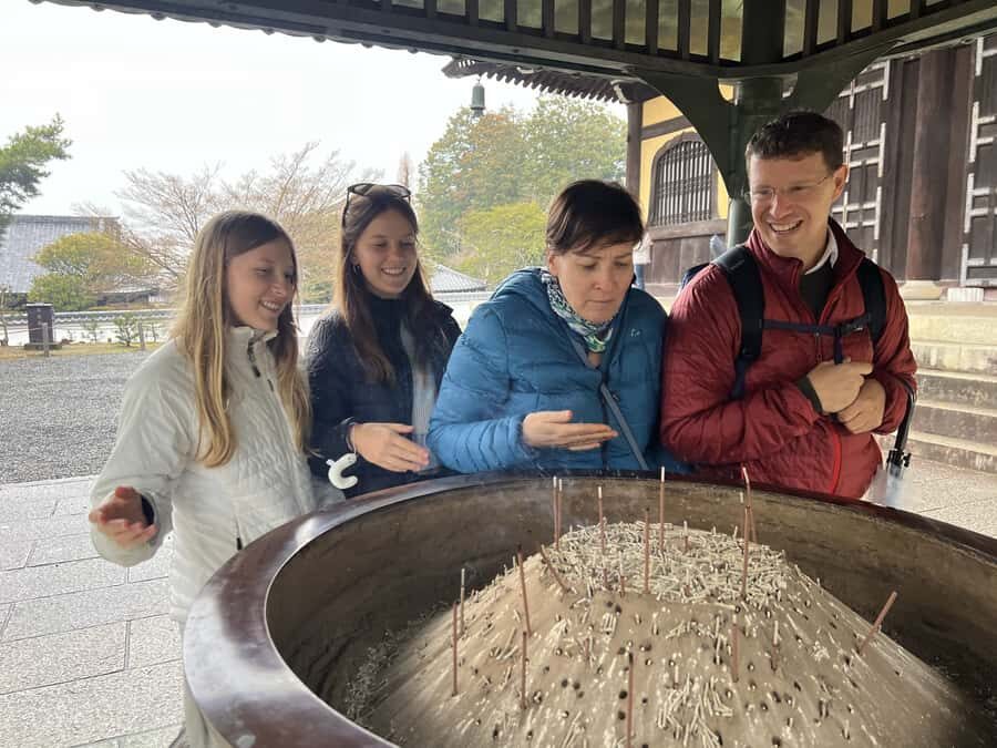 Kanazawa: Higashi Chaya District Guided Walking Tour - Exploring the Higashi Chaya District: What to Expect