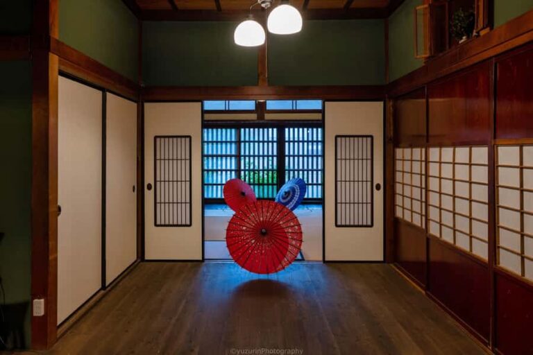 Kanazawa: Temari Sushi-Making Class with Omicho Market Visit - Deep Dive into the Experience