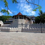 Kandy and Pinnawala: A Perfect 1-Day Tour Experience - Discovering Kandy’s Cultural Heart