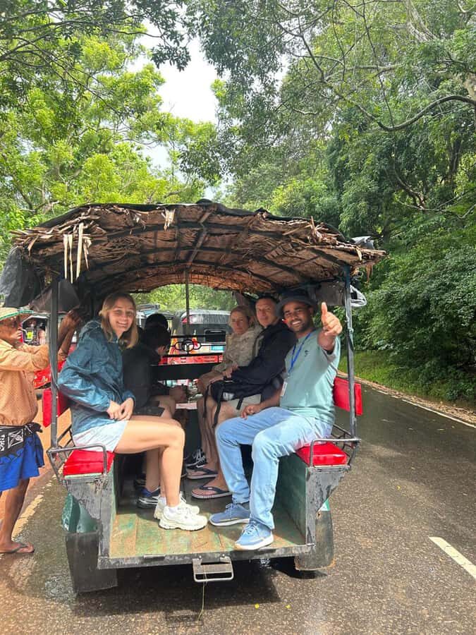 Kandy: Sigiriya Village Life Experience with Lunch - Exploring the Village: A Closer Look at the Day