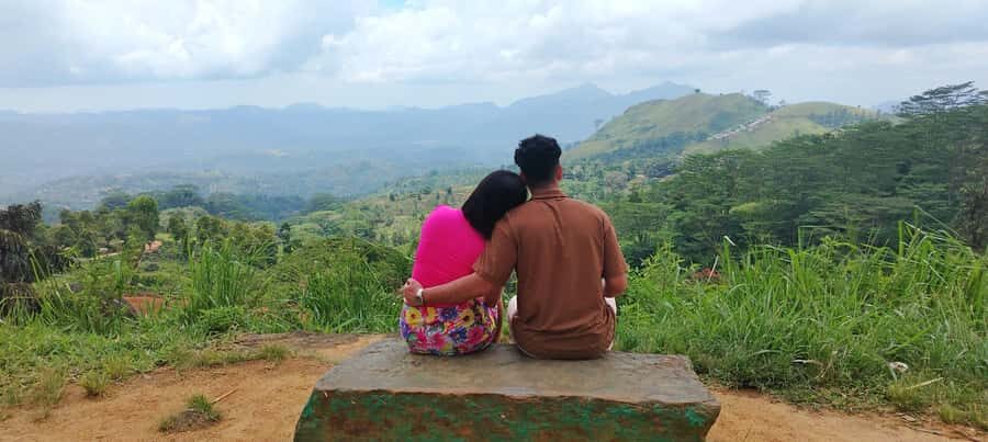 Kandy Village Hiking Tour: Waterfalls & Local Encounters - Transport and Group Options