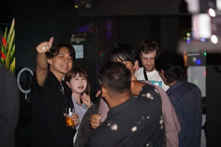 Kanpai Tokyo: Bar Hopping Nightlife Tour with a Local Guide - The Value of the Experience