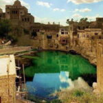 Katas Raj Temple and Khewra Salt Mines in Kalar Kahar Day Tour - Exploring the Khewra Salt Mine