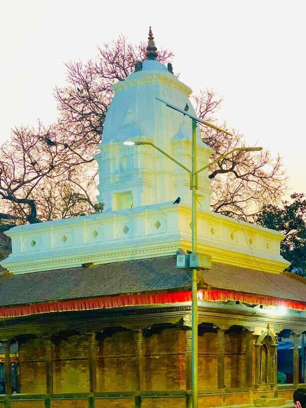 Kathmandu: Durbar Square, Ason Market & Kathe Simbu Stupa - Kathmandu Durbar Square: The Historic Heart of the City