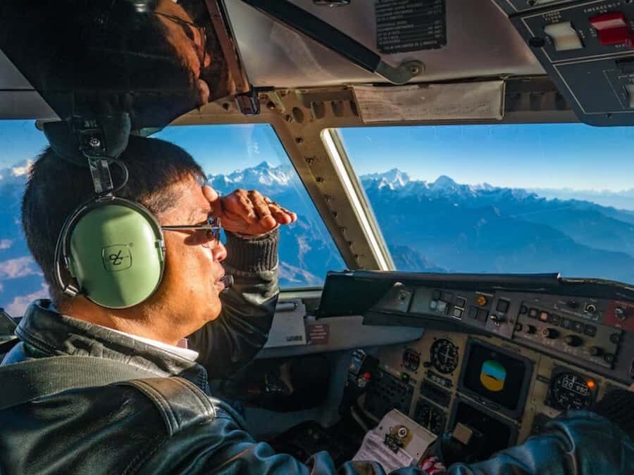 Kathmandu: Mount Everest Scenic Flight with Airport Transfer - Detailed Breakdown of the Itinerary