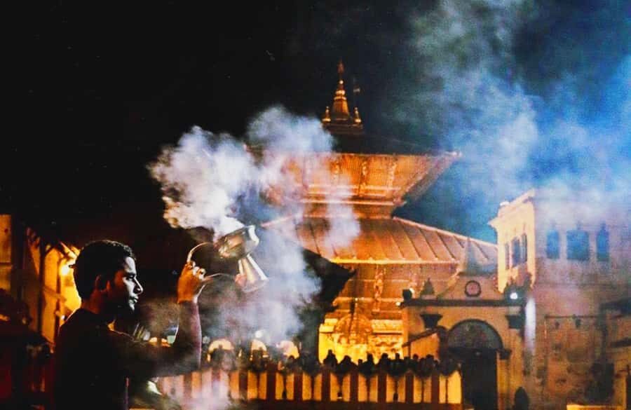 Kathmandu: Pashupati Aarati & Cremation All INCLUSIVE Tour - What Makes This Tour Special?