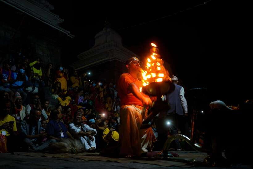 Kathmandu: Pashupatinath Temple Evening Aarati Tour - Why You Should Consider This Tour