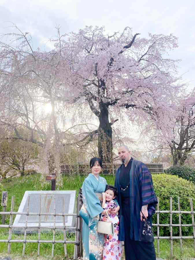 Kawagoe:Family-Friendly Kimono & Yukata Experience at WARGO - The Wargo Deluxe Plan: Elevate Your Look