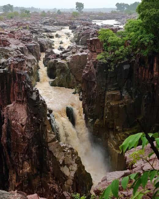 Khajuraho in a Day : Temples, Raneh Waterfall & Village Life - Discovering Raneh Waterfall  