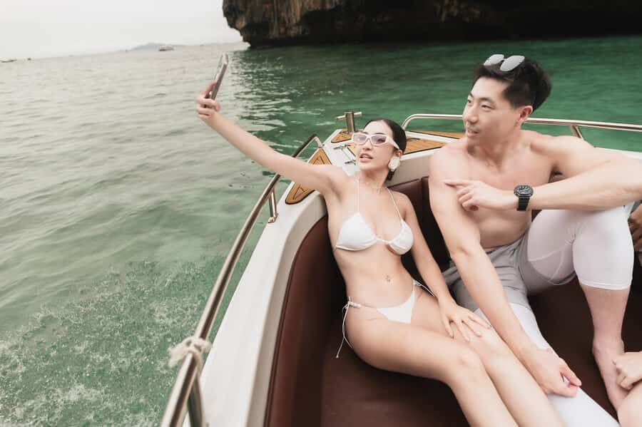 Krabi: Private Speedboat Tour for Couples with Picnic - What Sets This Tour Apart?