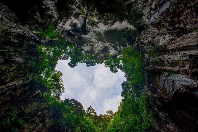 Kuala Lumpur Batu Caves Temple tour with Breakfast and Lunch - Transportation and Logistics: Why It Matters