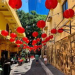 Kuala Lumpur Food Tour with 12+ Authentic Dishes & Local Secrets - Wandering Through Lorong Panggung and Hidden Streets