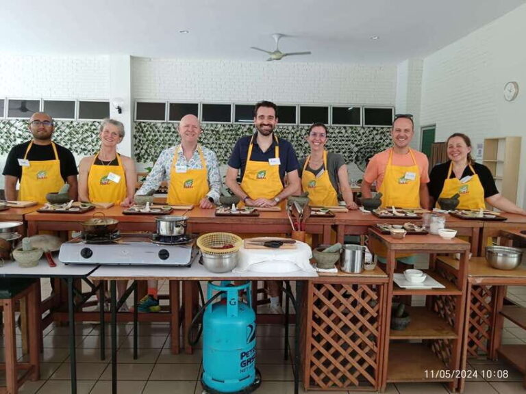 Kuala Lumpur: Malaysian Cooking Class with Market Tour - Authentic Insights from Reviewers