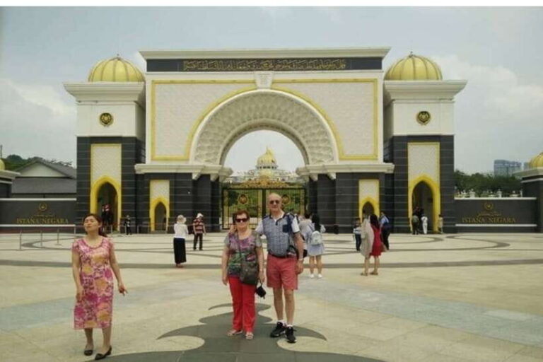 Kuala Lumpur: Private custom walking tour with a local guide - Why Choose a Private, Custom Kuala Lumpur Tour?