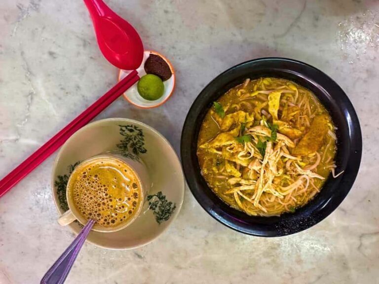 Kuching: Walking Tour with Sampan Boat Ride and Lunch - Why This Tour Offers Great Value