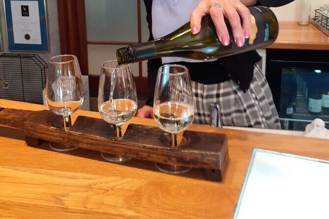 Kumeu Winery Boutique Tour with Gourmet Lunch from Auckland - A Closer Look at the Tour Itinerary
