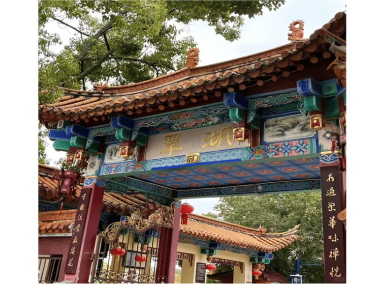 Kunming: Yunnan Military Academy & Kunming Old Town - Authenticity and Value