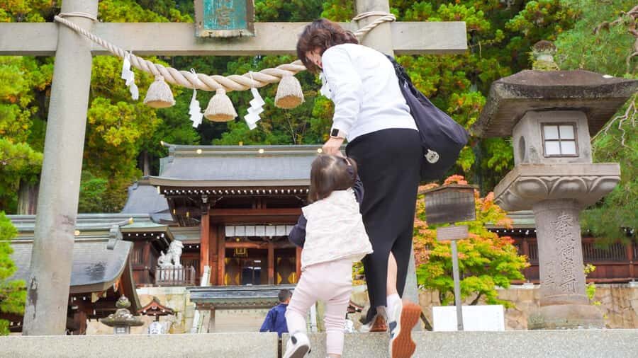 Kyoto: Early Morning Kimono Photoshoot with Photographer - The Details That Make This Special