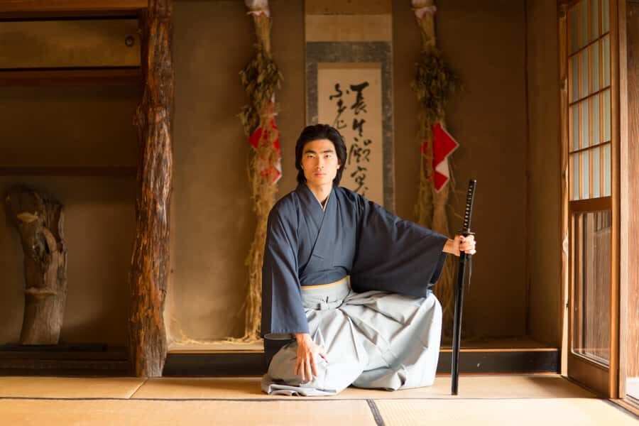 Kyoto Kimono Rental: Walk as a Samurai - The Dressing Process and Experience