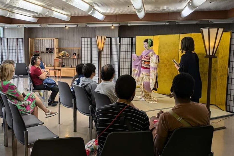 Kyoto: Meet-and-Greet, Maiko Show and Experience - The Maiko — Who Are They?