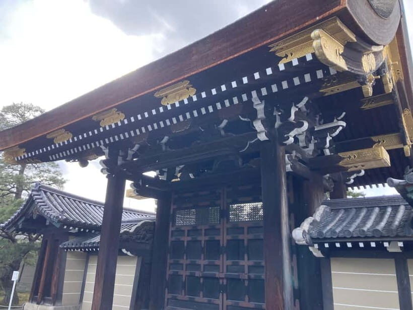 Kyoto: Nijo Castle and Kyoto Imperial Palace Guided Tour - What to Expect: The Practical Details