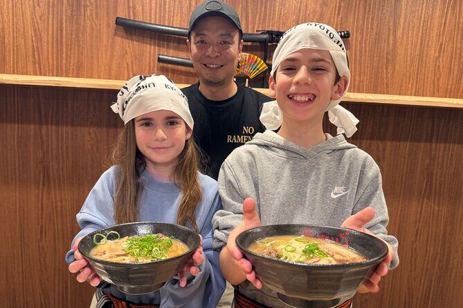 Kyoto Ramen Spoon Painting & Michelin Cooking Class - The Setting and Group Size  