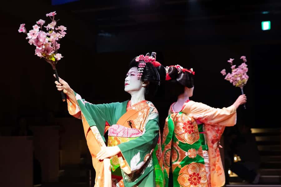 Kyoto: Sumo Show Experience with Chicken Hot Pot & Souvenir - Genuine Insights from Reviewers