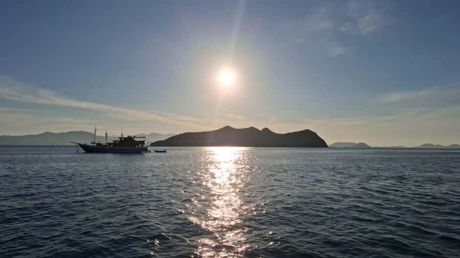 Labuan Bajo:3-Day Private Komodo National Park Eco Boat Tour - The Experience on the Boat