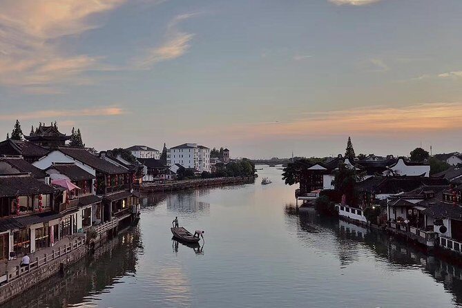 Late afternoon visiting Zhujiajiao with dinner - Detailed Review of the Zhujiajiao Evening Tour