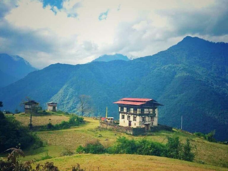 Lhuentse Dzong & Khoma Village Tour  4 Days / 3 Nights - Practical Details and Value