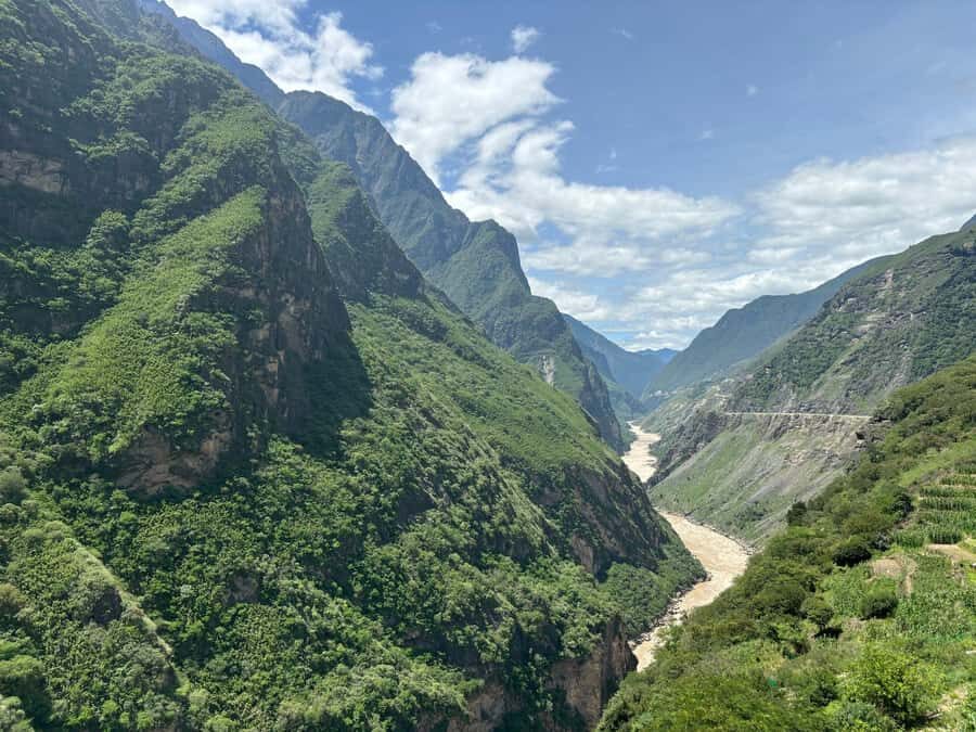 Lijiang: Remote Naxi Baoshan Rock Village Guide Tour - An In-Depth Look at the Baoshan Rock Village Tour