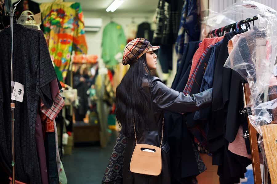 Local tour in Tokyo with a Spanish-speaking guide - Practical Details and Insights