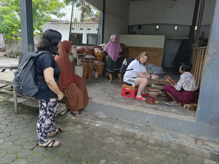 Lombok: Selong Belanak, Mawun, Kuta, and A'an Beach Day Tour - Logistics and Practical Details