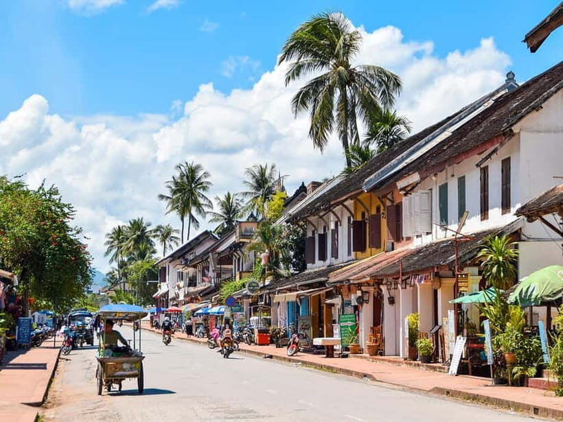 Luang Prabang UNESCO walking tour - Exploring Luang Prabang on Foot: What to Expect