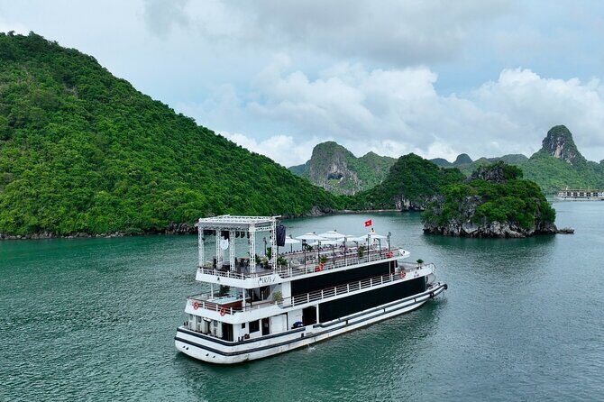 Luxury 7-Hour Halong Bay Cruise from Hanoi with Limousine & Lunch - The Journey to Halong Bay