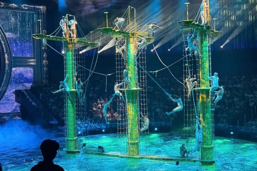Macau: The House of Dancing Water Premium Seating Ticket - What to Expect on the Day