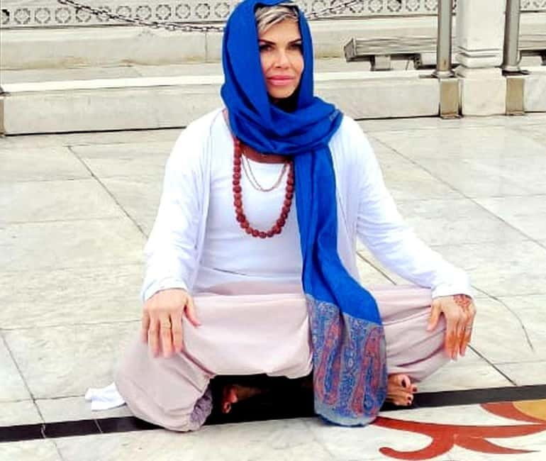 Magical Mathura Vrindavan Tour: Krishna's Homeland - Transportation and Guide Experience